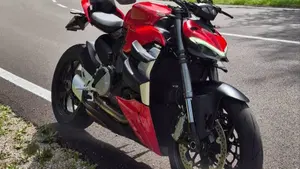 Ducati Streetfighter V2 (2022 - 24)  (6)