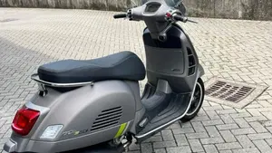 Vespa GTS 300 Super Tech (2023 - 24)  (4)