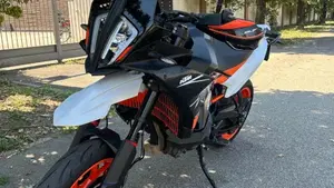 KTM 890 SMT (2023 - 25)  (2)