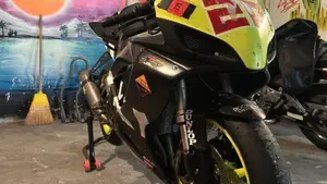 Suzuki GSX R 600 (2008 - 10)  (2)