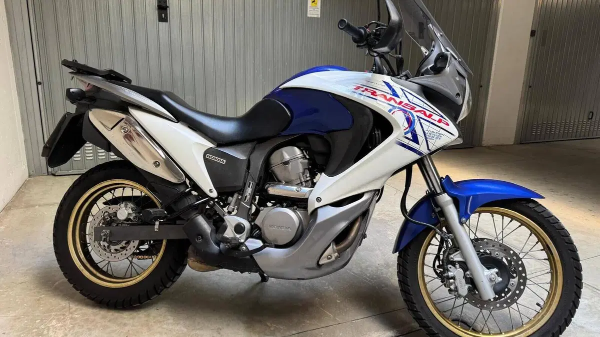 Honda Transalp XL 700 V ABS (2007 - 2013)  (2)