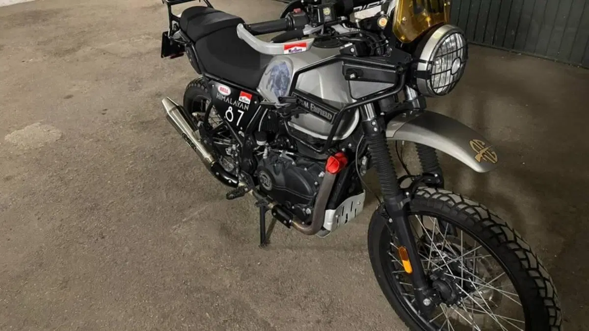 Royal Enfield Himalayan 411 (2017 - 20)  (9)