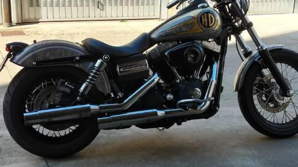 Harley-Davidson 1584 Street Bob (2008 - 15) - FXDB 