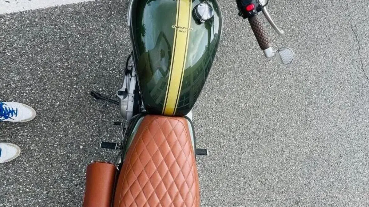 Triumph Thruxton 900 (2004 - 15)  (3)