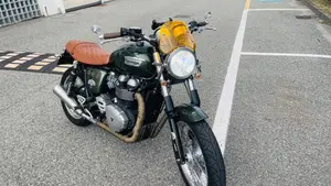 Triumph Thruxton 900 (2004 - 15)  (6)