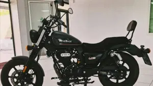 Um Italia Renegade Commando 125 (2023 - 26) 