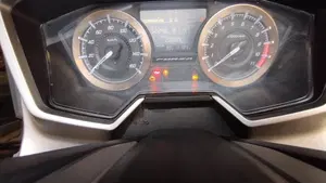 Honda Forza 350 (2022 - 24)  (4)