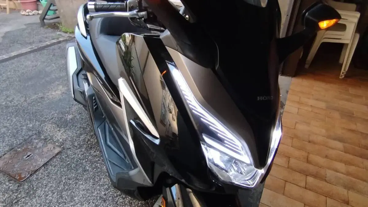 Honda Forza 350 (2022 - 24)  (8)