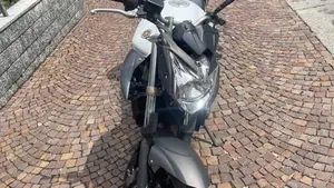 Yamaha XJ6 (2008 - 15)  (5)