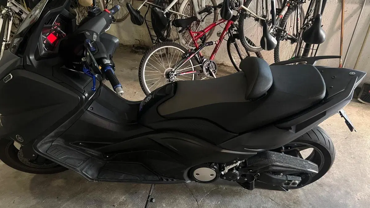 Yamaha T-Max 530 (2012 - 14)  (4)