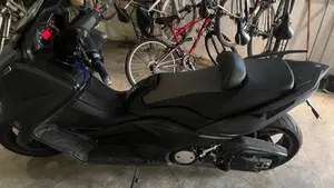 Yamaha T-Max 530 (2012 - 14)  (4)