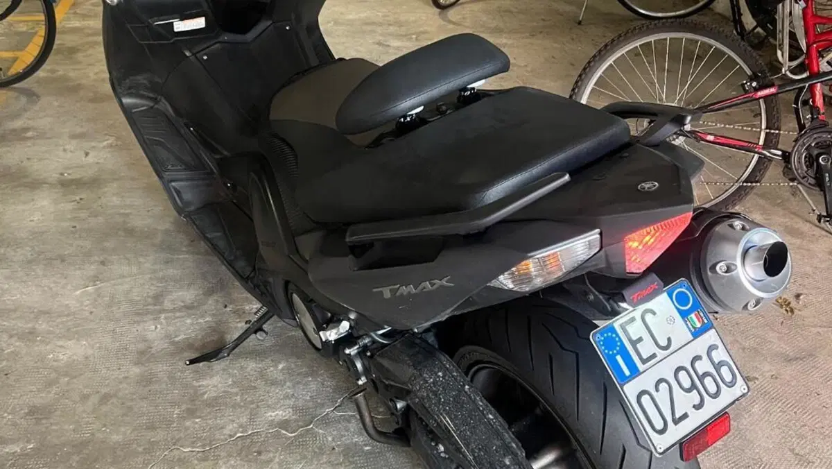 Yamaha T-Max 530 (2012 - 14)  (5)