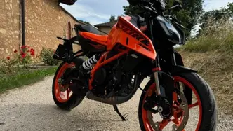 KTM 390 Duke (2024 - 25) usata