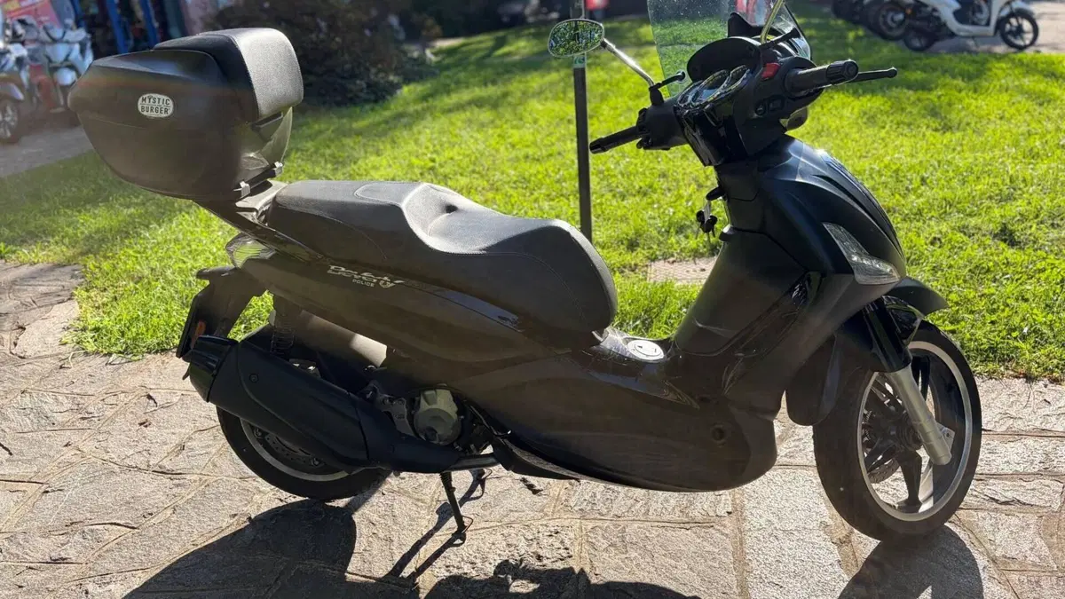 Piaggio Beverly 350 Police ABS-ASR (2018 - 20)  (5)