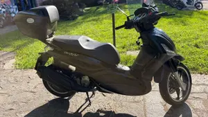 Piaggio Beverly 350 Police ABS-ASR (2018 - 20)  (5)