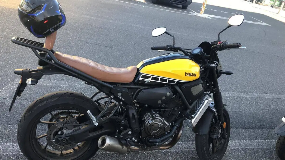Yamaha XSR 700 ABS 60th Anniversary (2016 - 18)  (3)