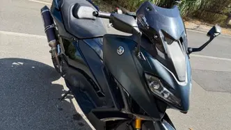 Yamaha T-Max 560 Tech Max (2022 - 24) usata