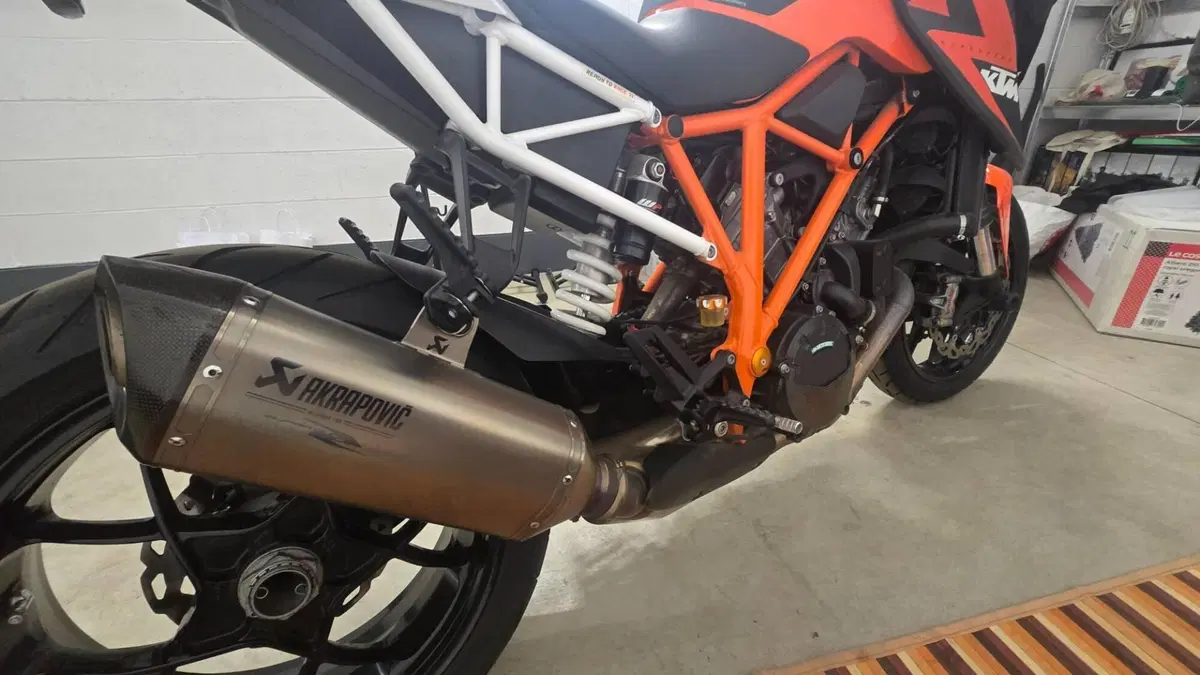 KTM 1290 Super Duke R ABS (2014 - 16)  (4)