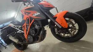 KTM 1290 Super Duke R ABS (2014 - 16)  (6)