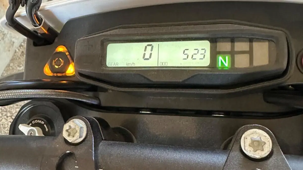 Husqvarna 701 Supermoto (2023 - 25)  (2)
