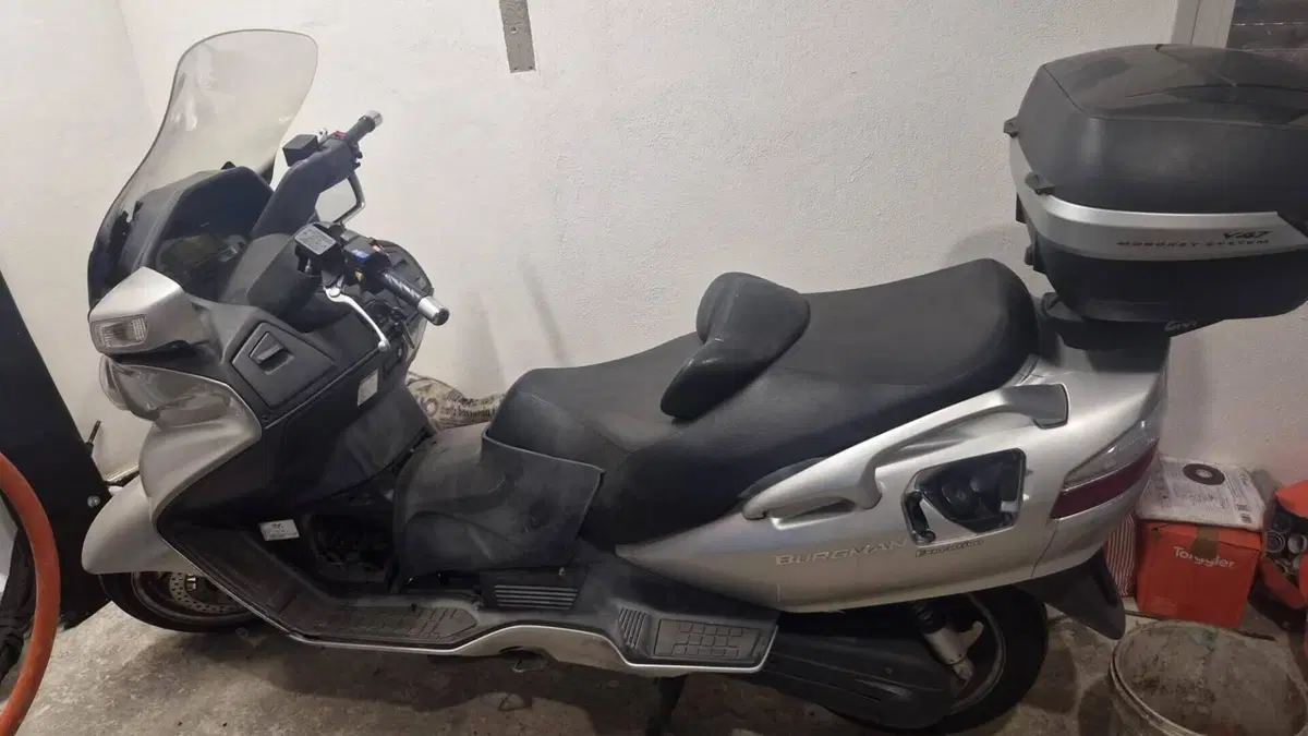 Suzuki Burgman AN 650 Executive (2004 - 06)  (4)