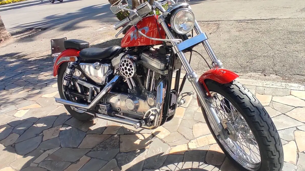 Harley-Davidson 883 Standard (1994 - 00) - XLH 