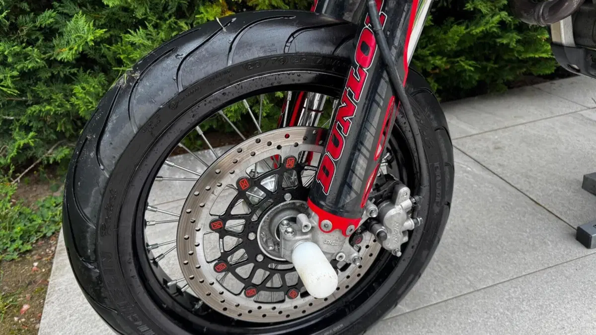 Honda CRF 450R (2022)  (4)