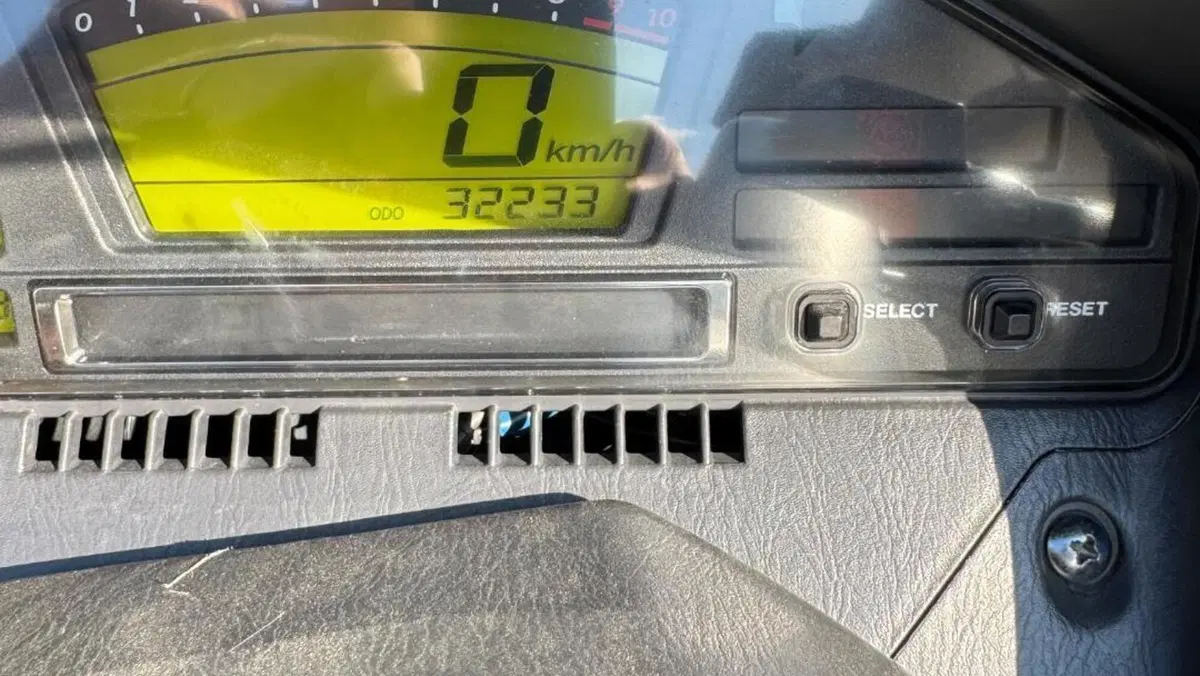 Suzuki Burgman AN 650 Executive (2004 - 06)  (4)