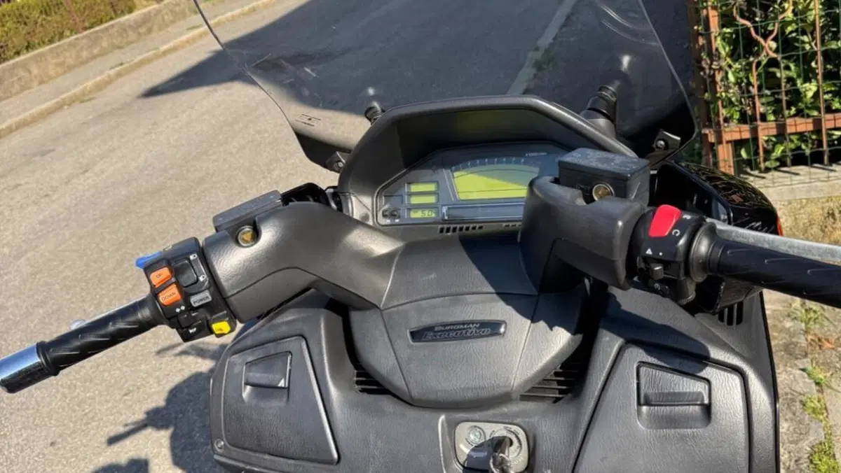 Suzuki Burgman AN 650 Executive (2004 - 06)  (14)