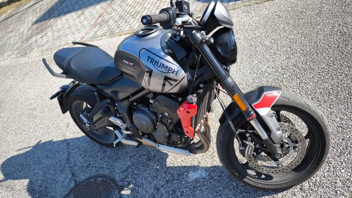 Triumph Trident 660 (2021 - 24)  (2)