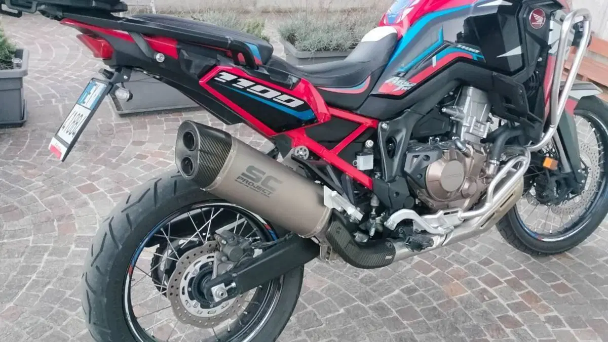 Honda Africa Twin CRF 1100L (2022 - 23)  (5)