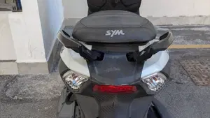 Sym Joymax 300 Z+ (2021 - 24)  (3)