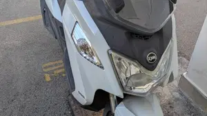 Sym Joymax 300 Z+ (2021 - 24)  (4)