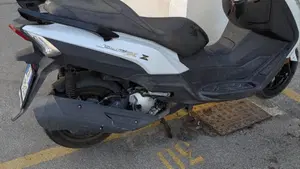 Sym Joymax 300 Z+ (2021 - 24)  (5)
