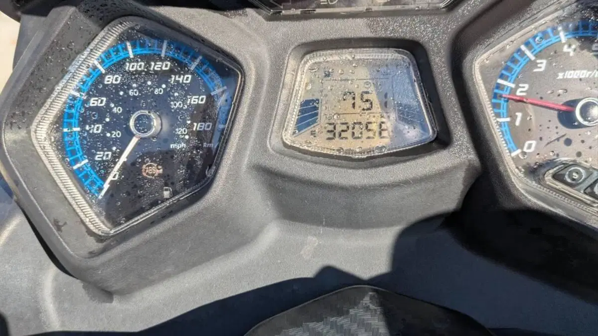 Sym Joymax 300 Z+ (2021 - 24)  (11)