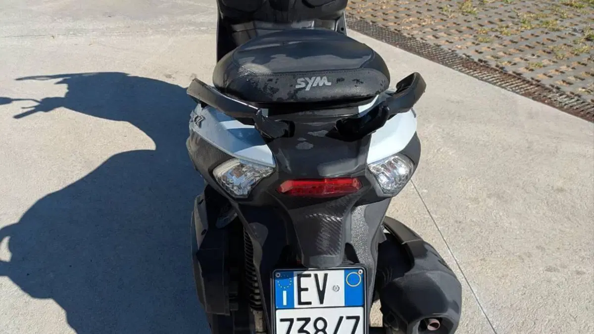 Sym Joymax 300 Z+ (2021 - 24)  (15)