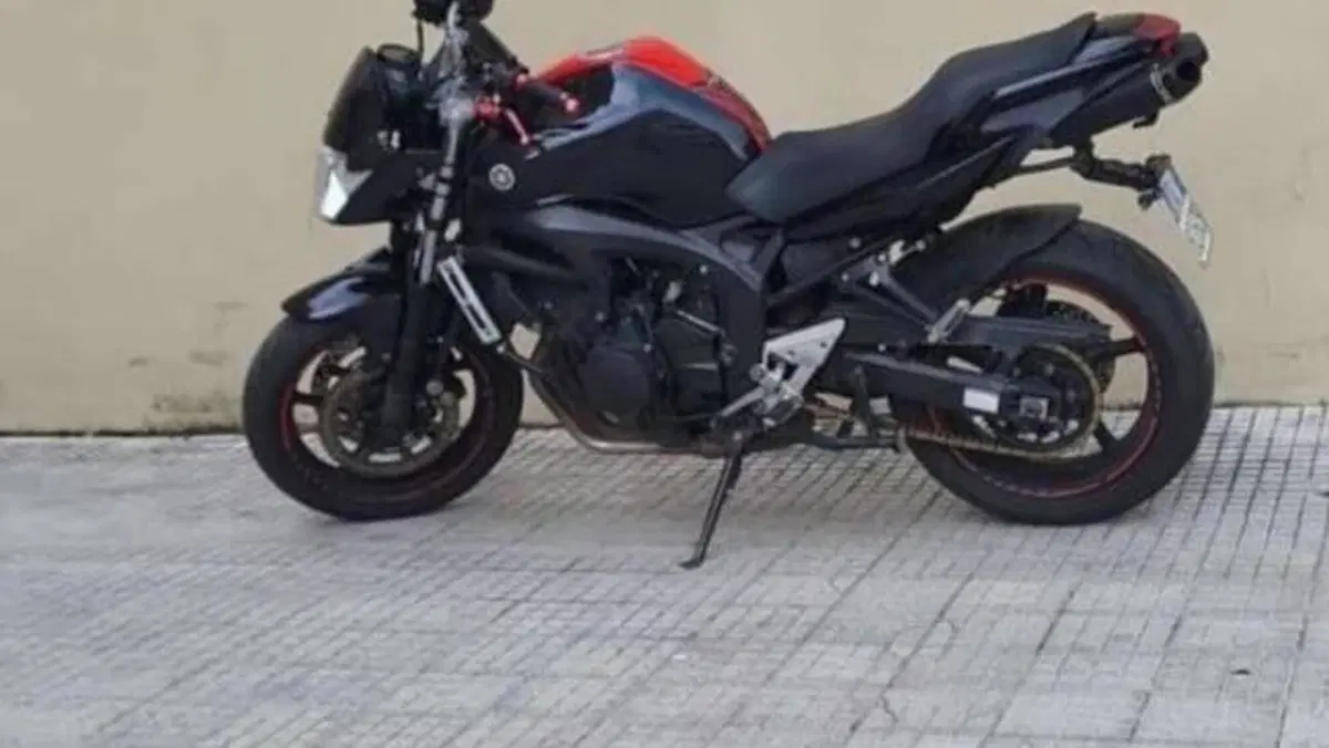 Yamaha FZ 600 