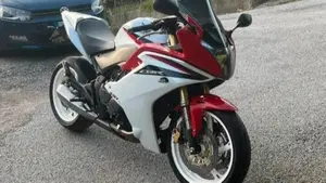 Honda CBR 600 F (2011 - 13)  (3)