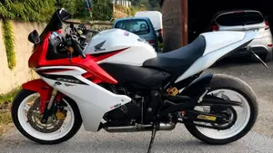 Honda CBR 600 F (2011 - 13)  (4)