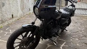 Harley-Davidson 883 Iron (2012 - 14) - XL 883N  (4)