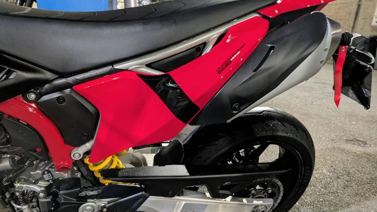 Ducati Hypermotard 698 Mono (2024 - 26)  (8)