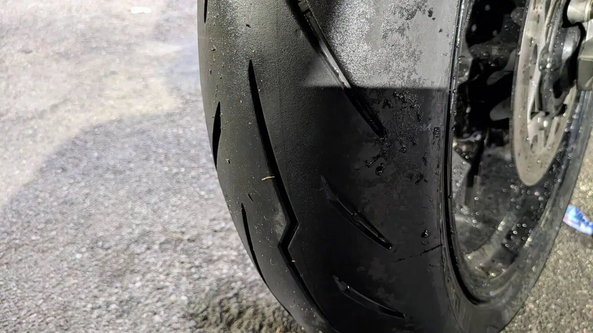 Ducati Hypermotard 698 Mono (2024 - 26)  (14)