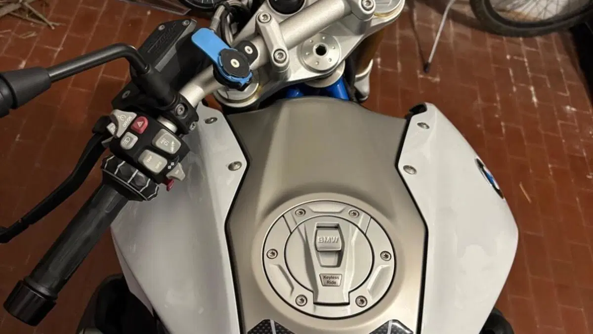 Bmw R 1200 R (2017 - 18)  (3)