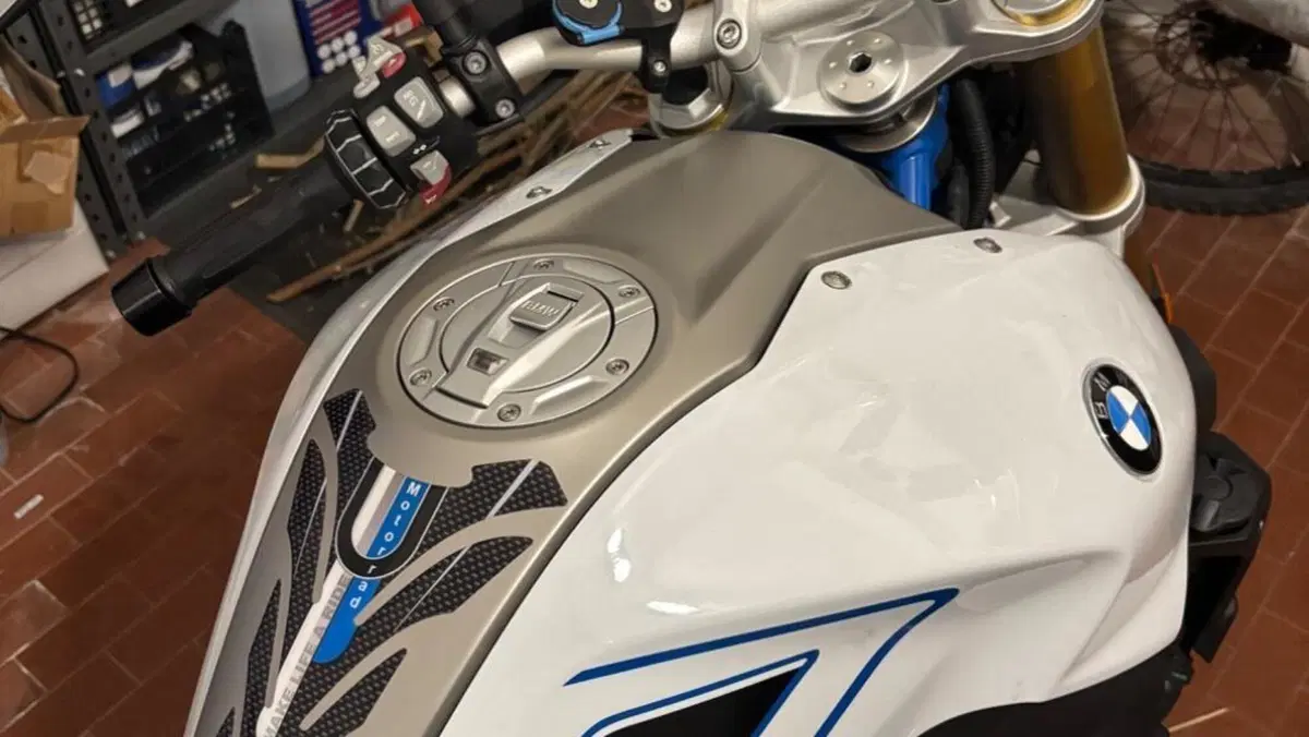Bmw R 1200 R (2017 - 18)  (5)