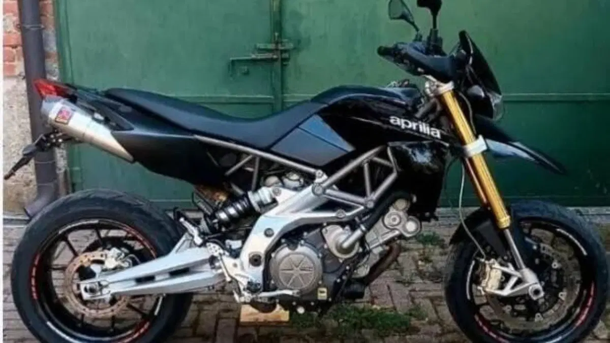 Aprilia Dorsoduro 750 (2009 - 14) 