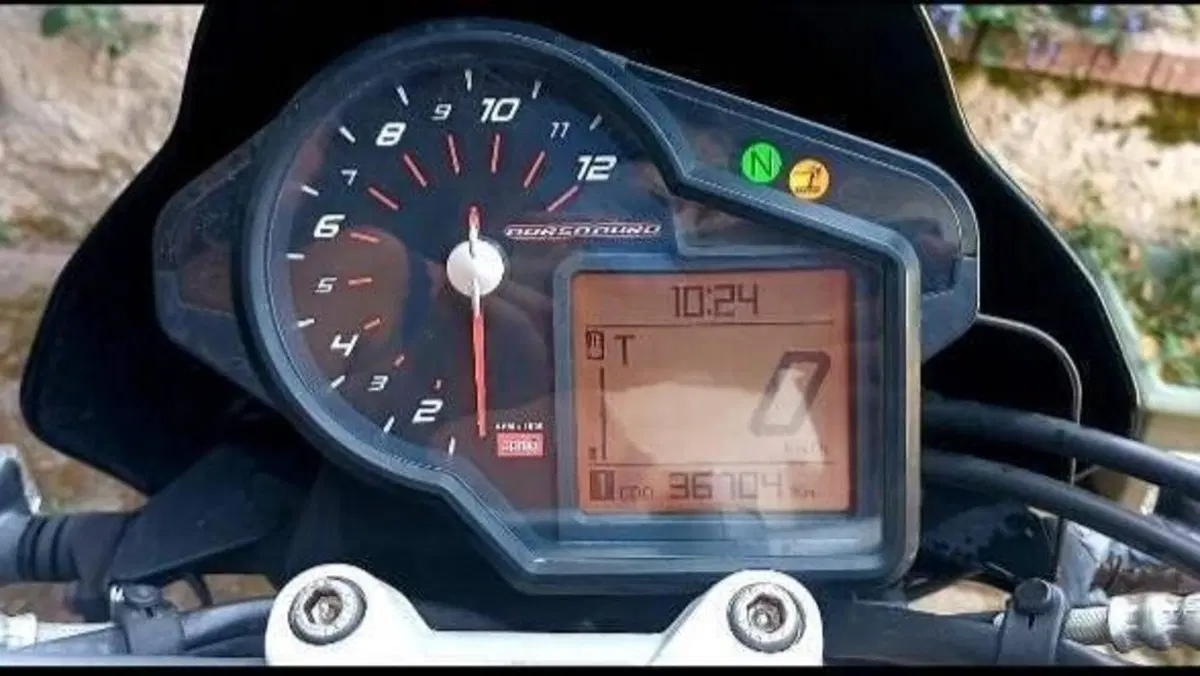 Aprilia Dorsoduro 750 (2009 - 14)  (3)