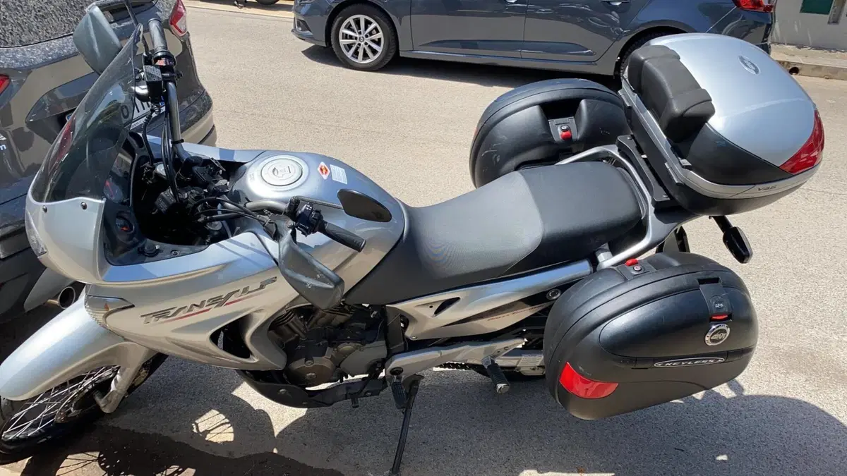 Honda Transalp XL 650V (2005 - 06) 