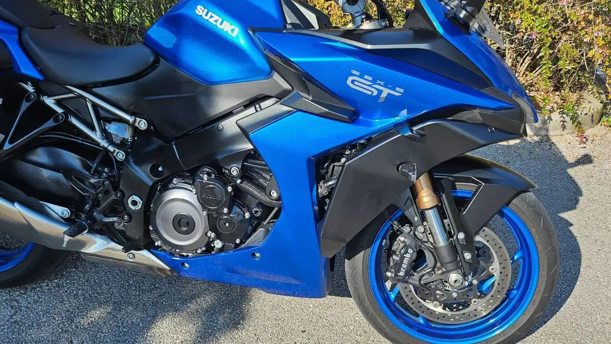 Suzuki GSX-S1000GT (2025 - 26)  (2)
