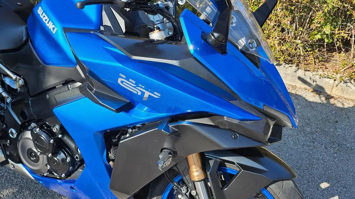 Suzuki GSX-S1000GT (2025 - 26)  (3)