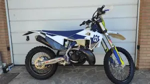Husqvarna TE 250i (2021)  (4)